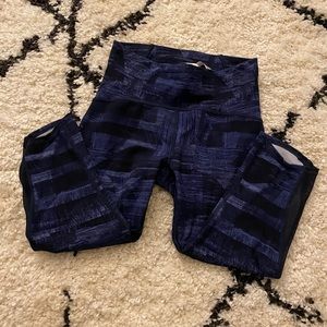 Lululemon crop leggings - no piling